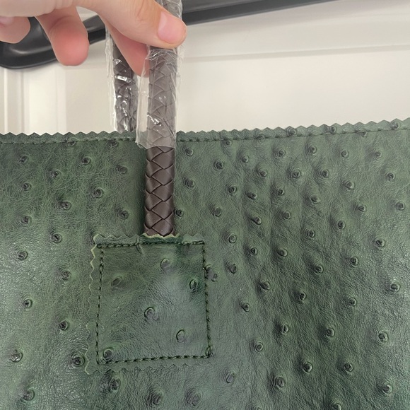 Dark green large bubble leather tote with braided handles - Picture 3 of 5